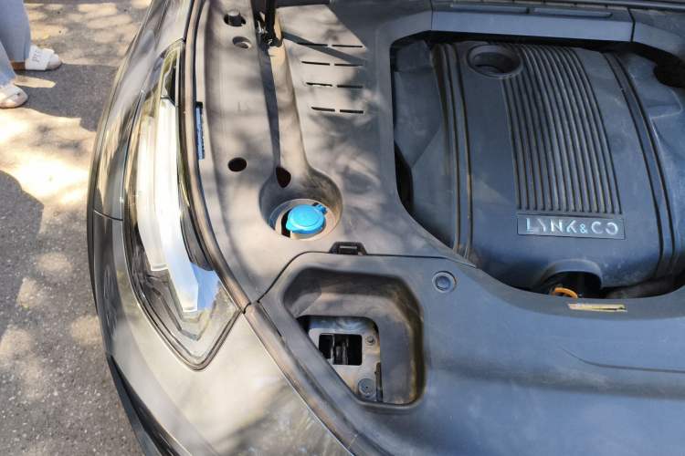 Used Lynk & Co 02 New Energy 2021 1.5T PHEV Pro Engine Bay Right