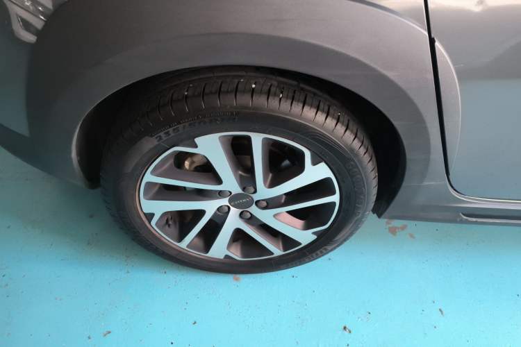Used Lynk & Co 02 New Energy 2021 1.5T PHEV Pro Exterior 4
