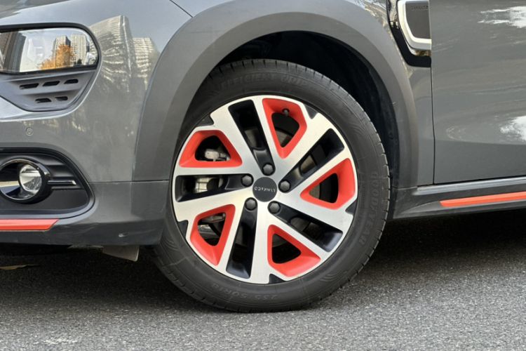 Used Lynk & Co 02 New Energy 2021 1.5T PHEV Pro Exterior 8