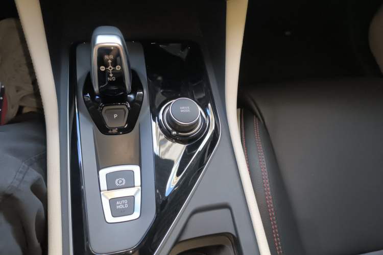 Used Lynk & Co 02 New Energy 2021 1.5T PHEV Pro Gear Lever