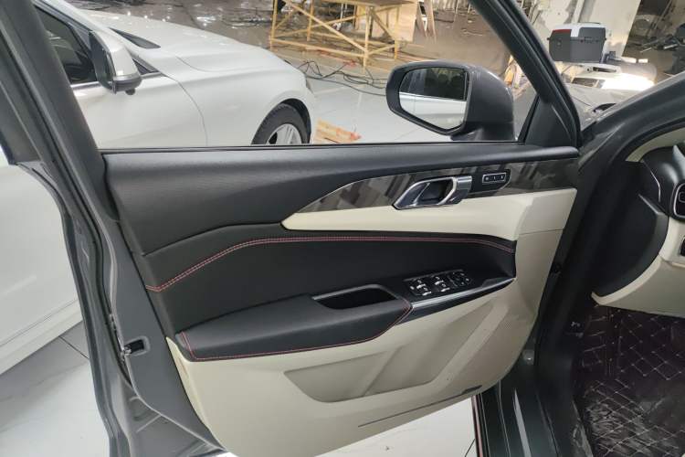 Used Lynk & Co 02 New Energy 2021 1.5T PHEV Pro Interior 7