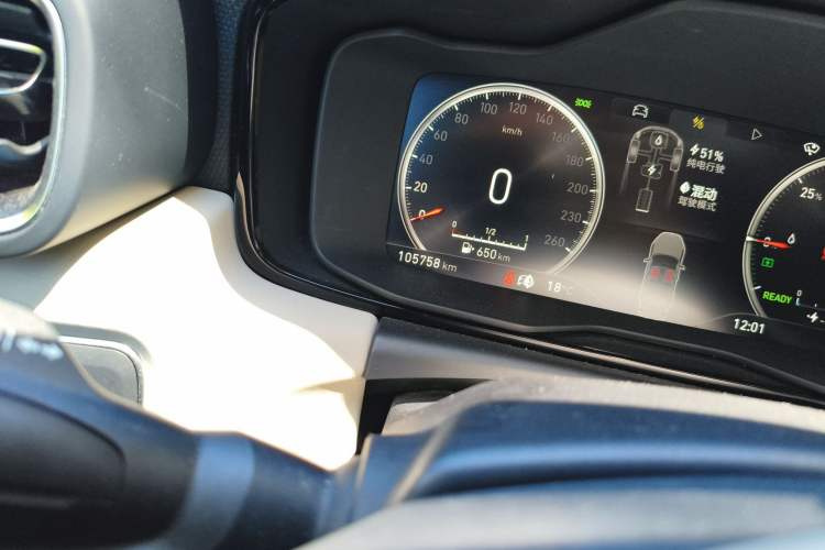 Used Lynk & Co 02 New Energy 2021 1.5T PHEV Pro Odometer Close Up