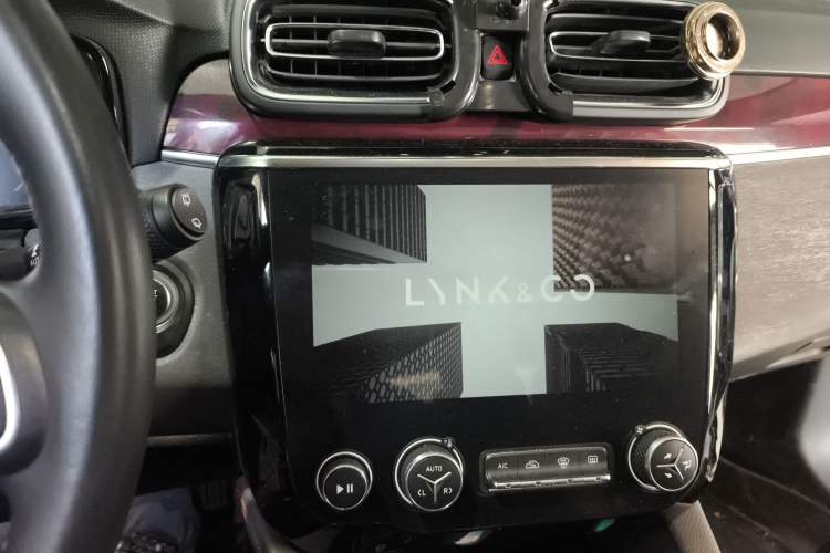 Used Lynk & Co 02 New Energy 2021 1.5T PHEV Pro Audio And AC Panel
