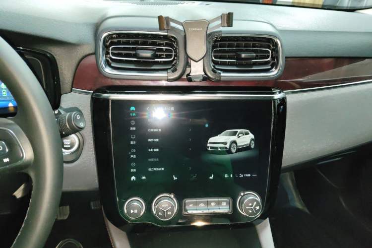 Used Lynk & Co 02 New Energy 2021 1.5T PHEV Pro Audio And AC Panel