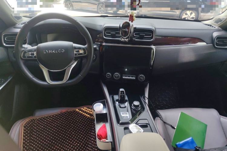 Used Lynk & Co 02 New Energy 2021 1.5T PHEV Pro Center Console