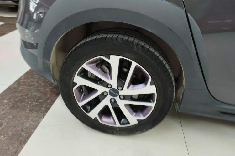 Used Lynk & Co 02 New Energy 2021 1.5T PHEV Pro Exterior 8