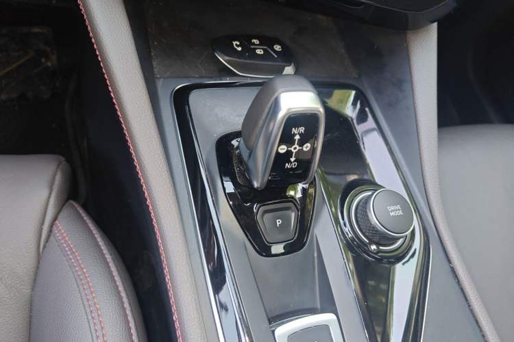 Used Lynk & Co 02 New Energy 2021 1.5T PHEV Pro Gear Lever