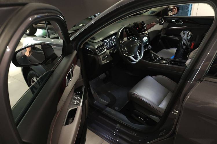 Used Lynk & Co 02 New Energy 2021 1.5T PHEV Pro Interior 3