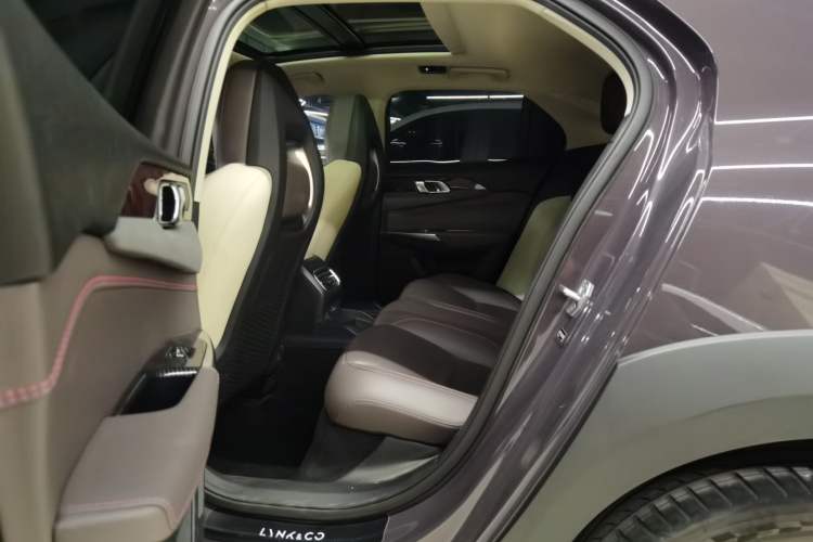 Used Lynk & Co 02 New Energy 2021 1.5T PHEV Pro Left Rear Seat