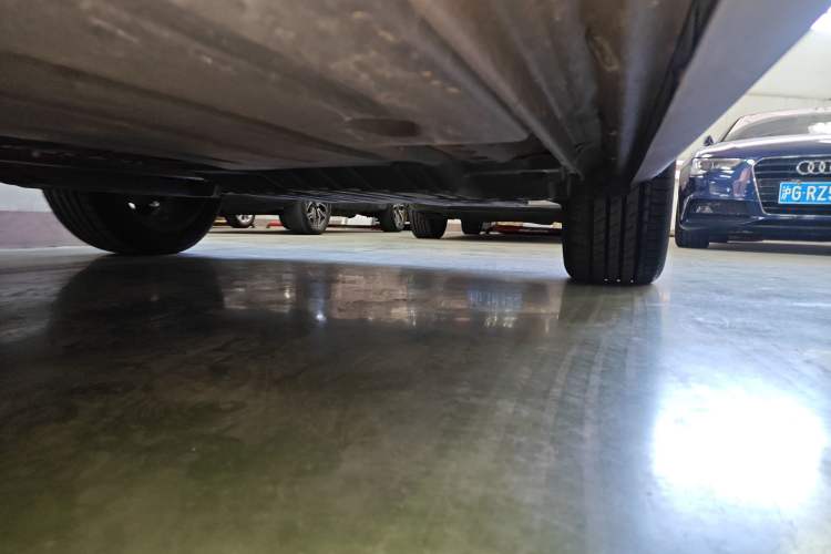 Used Lynk & Co 02 New Energy 2021 1.5T PHEV Pro Left Side Sill