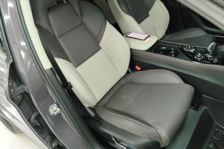 Used Lynk & Co 02 New Energy 2021 1.5T PHEV Pro Right Front Seat