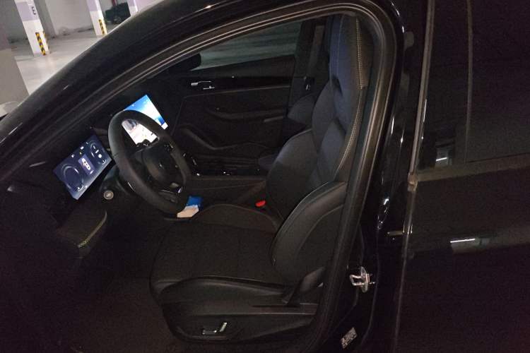 Used Lynk & Co 03 2023 1.5TD DCT JingPro Left Front Seat