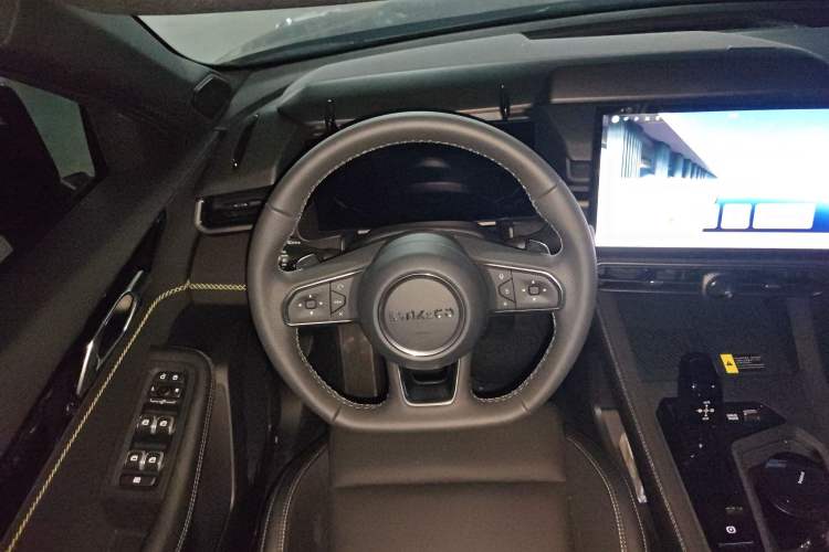 Used Lynk & Co 03 2023 1.5TD DCT JingPro Steering Wheel