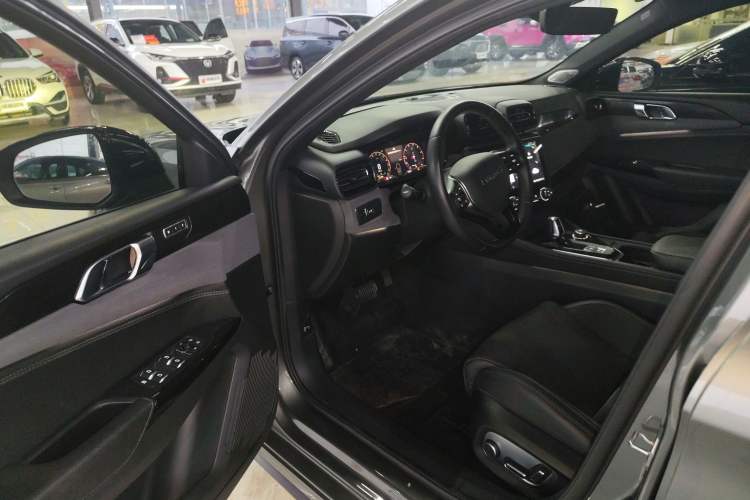 Used Lynk & Co 03 2021 2.0TD Automatic Trendy Champion Edition Driver Seat