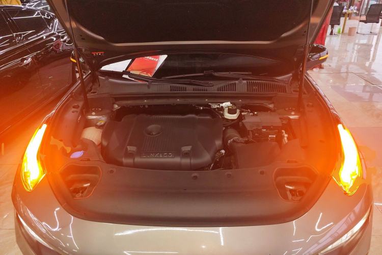 Used Lynk & Co 03 2021 2.0TD Automatic Trendy Champion Edition Engine Bay