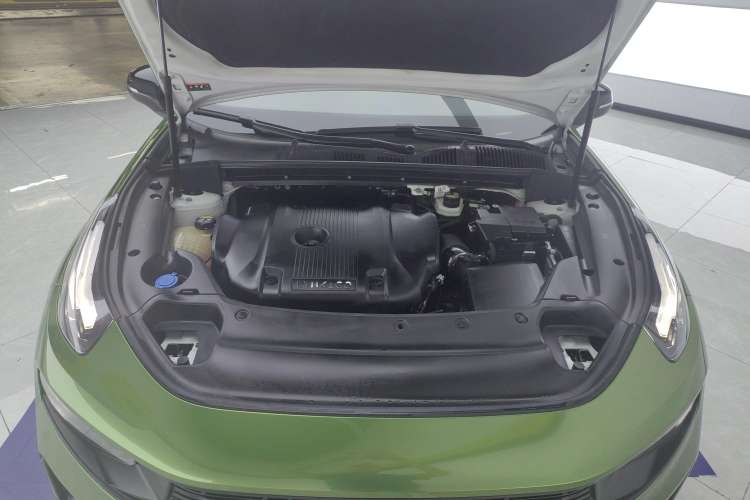 Used Lynk & Co 03 2022 2.0TD DCT JingPro Engine Bay