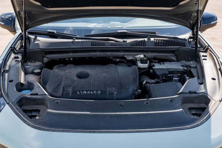 Used Lynk & Co 03 2021 2.0TD Automatic Trendy Champion Edition Engine Bay