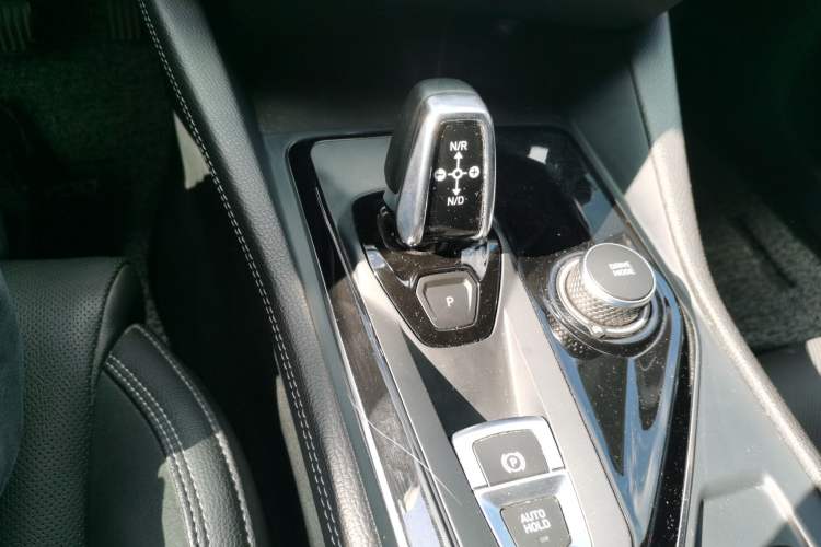Used Lynk & Co 03 2021 2.0TD Automatic Trendy Champion Edition Gear Lever