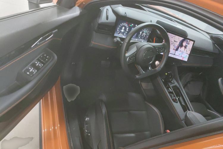 Used Lynk & Co 03 2023 2.0TD DCT H-Power Halo Driver Seat