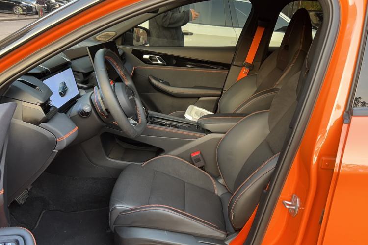 Used Lynk & Co 03 2025 2.0TD DCT Champion Edition Pro Interior 1