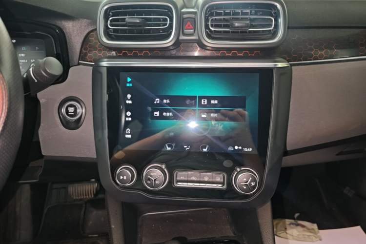 Used Lynk & Co 03 2018 1.5TD DCT Sport Edition China V Standard Audio And AC Panel