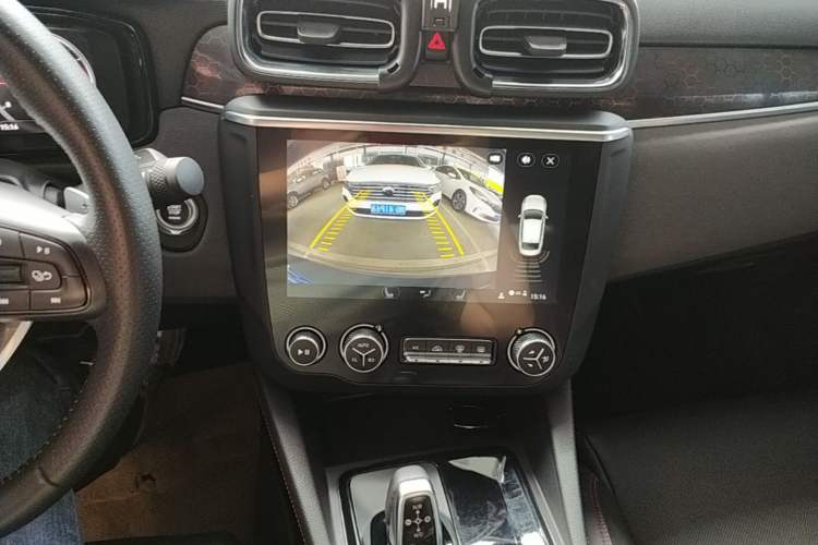 Used Lynk & Co 03 2018 1.5TD DCT Sport Edition China V Standard Audio And AC Panel