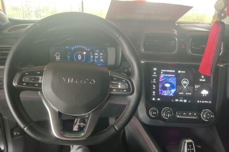 Used Lynk & Co 03 2018 1.5TD DCT JingPro Edition China V Standard Center Console