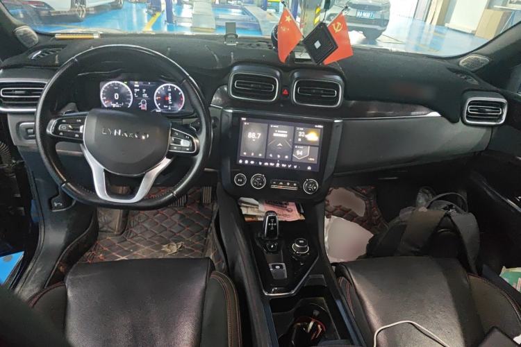 Used Lynk & Co 03 2018 1.5TD DCT JingPro Edition China V Standard Center Console