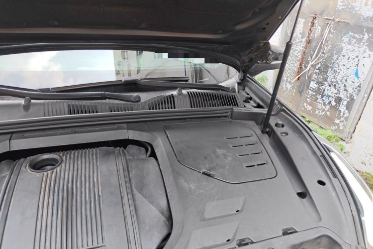 Used Lynk & Co 03 2018 1.5TD DCT JingPro Edition China V Standard Engine Bay Left
