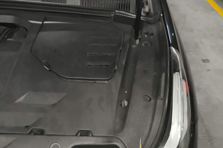 Used Lynk & Co 03 2018 1.5TD DCT Sport Edition China V Standard Engine Bay Left