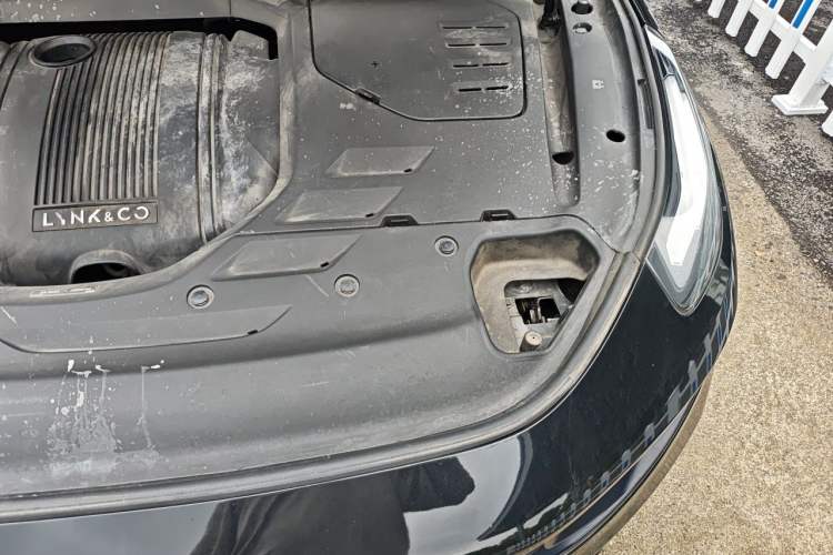 Used Lynk & Co 03 2018 1.5TD DCT JingPro Edition China V Standard Engine Bay Left