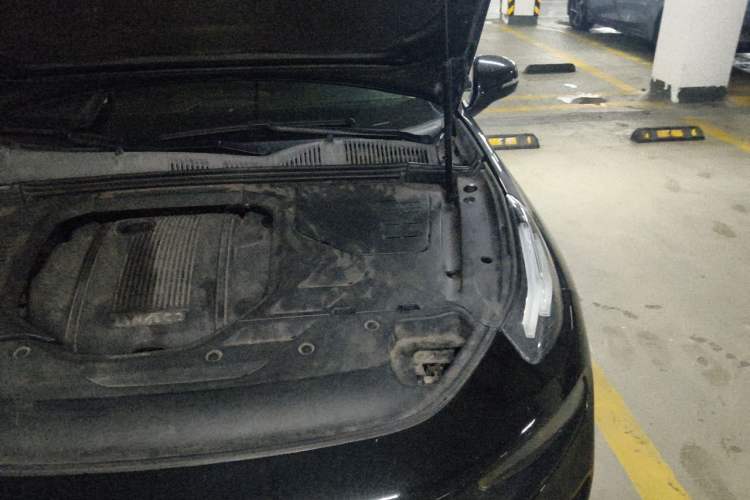 Used Lynk & Co 03 2018 1.5TD DCT JingPro Edition China V Standard Engine Bay Left