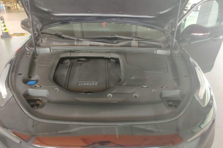 Used Lynk & Co 03 2018 1.5TD DCT JingPro Edition China V Standard Engine Bay