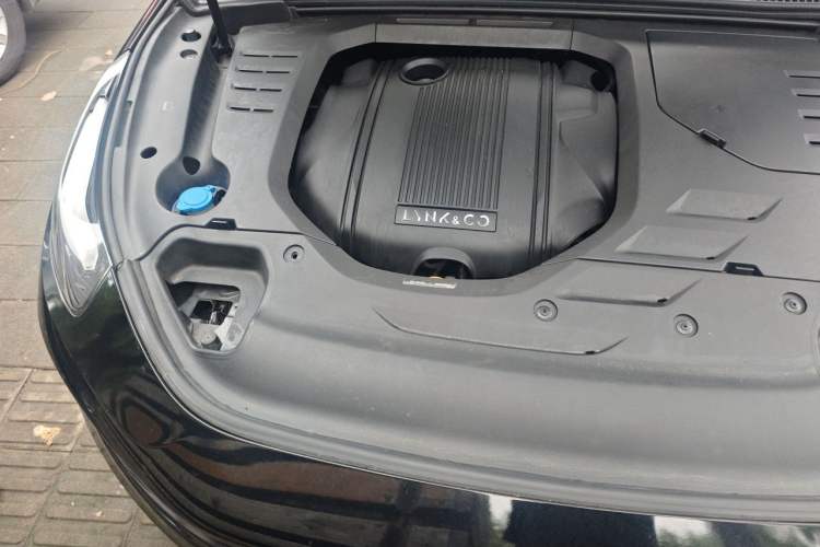 Used Lynk & Co 03 2018 1.5TD DCT JingPro Edition China V Standard Engine Bay Right