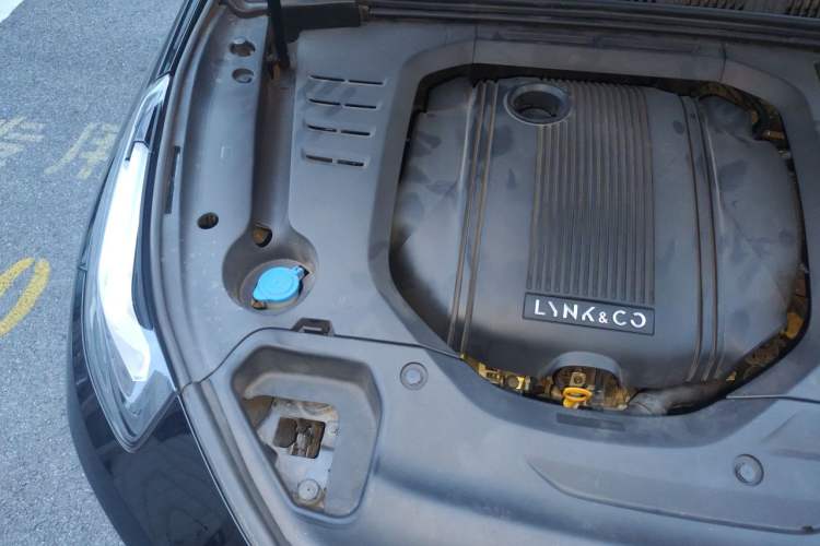 Used Lynk & Co 03 2018 1.5TD DCT JingPro Edition China V Standard Engine Bay Right