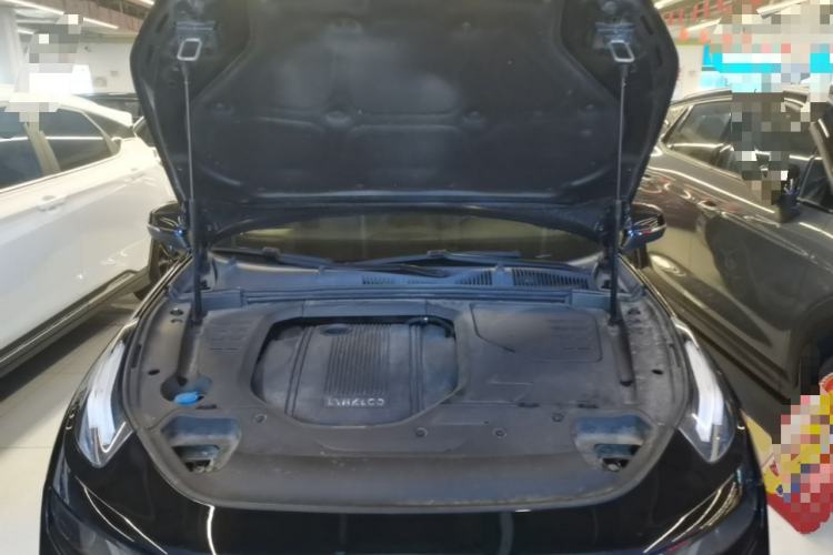 Used Lynk & Co 03 2018 1.5TD DCT JingPro Edition China V Standard Engine Bay