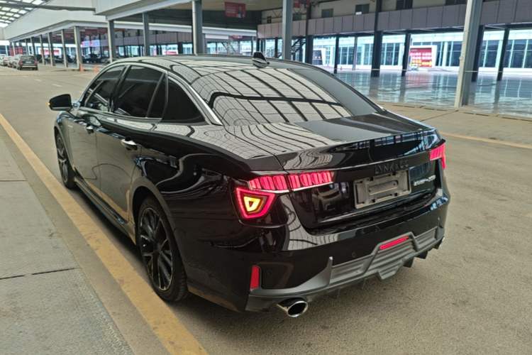 Used Lynk & Co 03 2018 1.5TD DCT JingPro Edition China V Standard Exterior 2