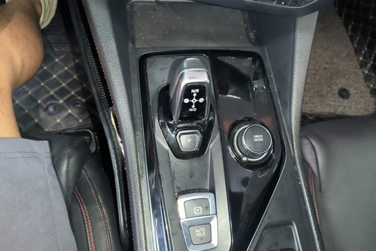 Used Lynk & Co 03 2018 1.5TD DCT Sport Edition China V Standard Gear Lever