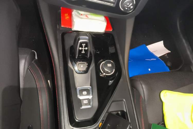 Used Lynk & Co 03 2018 1.5TD DCT Sport Edition China V Standard Gear Lever