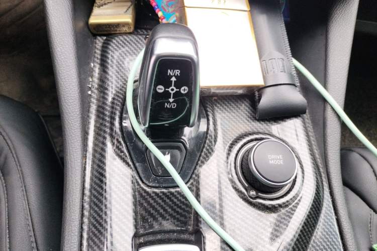 Used Lynk & Co 03 2018 1.5TD DCT JingPro Edition China V Standard Gear Lever
