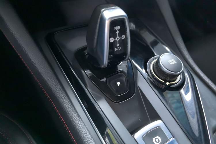 Used Lynk & Co 03 2018 1.5TD DCT Sport Edition China V Standard Gear Lever
