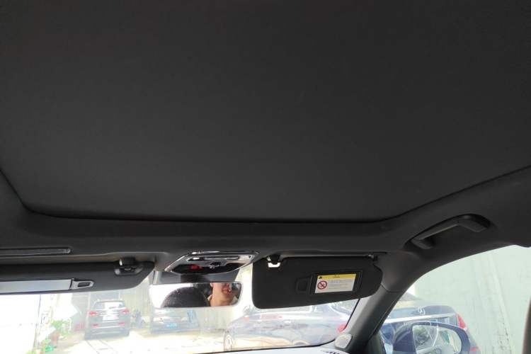 Used Lynk & Co 03 2018 1.5TD DCT JingPro Edition China V Standard Headliner