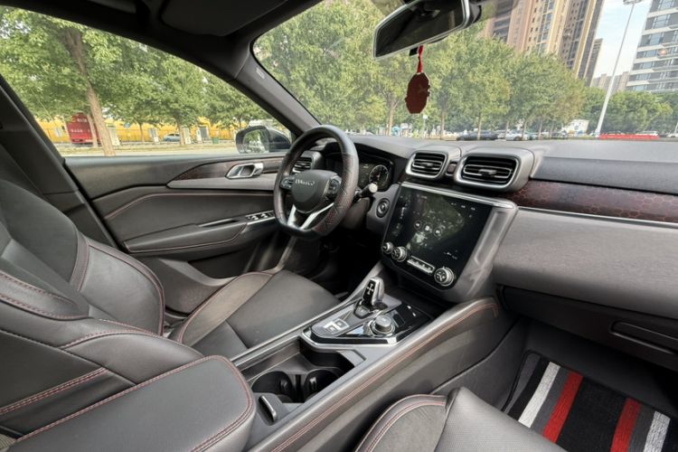 Used Lynk & Co 03 2018 1.5TD DCT Sport Edition China V Standard Interior 4