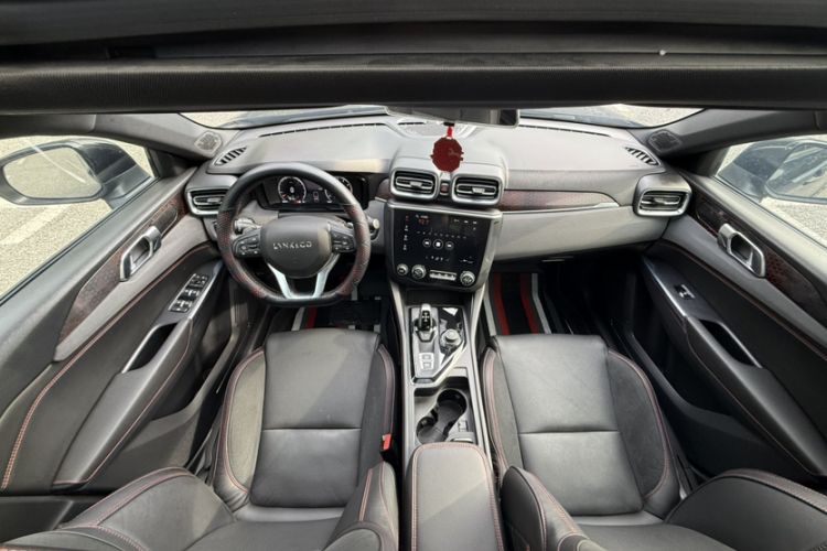 Used Lynk & Co 03 2018 1.5TD DCT Sport Edition China V Standard Interior 5