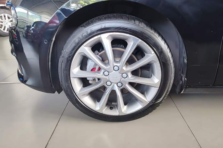 Used Lynk & Co 03 2018 1.5TD DCT Pro Version China V Standard Left Front Wheel Hub