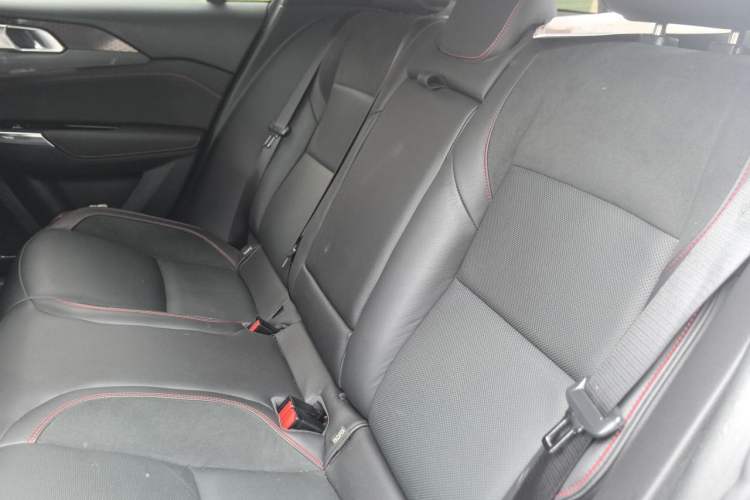 Used Lynk & Co 03 2018 1.5TD DCT JingPro Edition China V Standard Left Rear Seat
