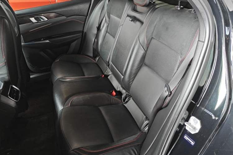 Used Lynk & Co 03 2018 1.5TD DCT JingPro Edition China V Standard Left Rear Seat