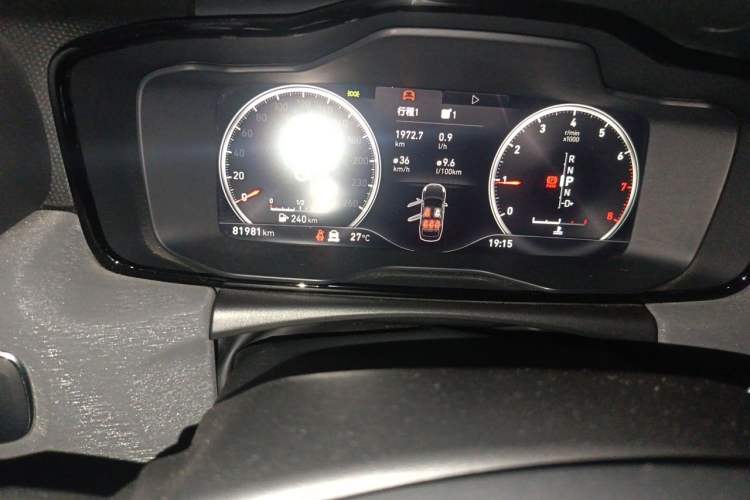 Used Lynk & Co 03 2018 1.5TD DCT Sport Edition China V Standard Odometer Close Up