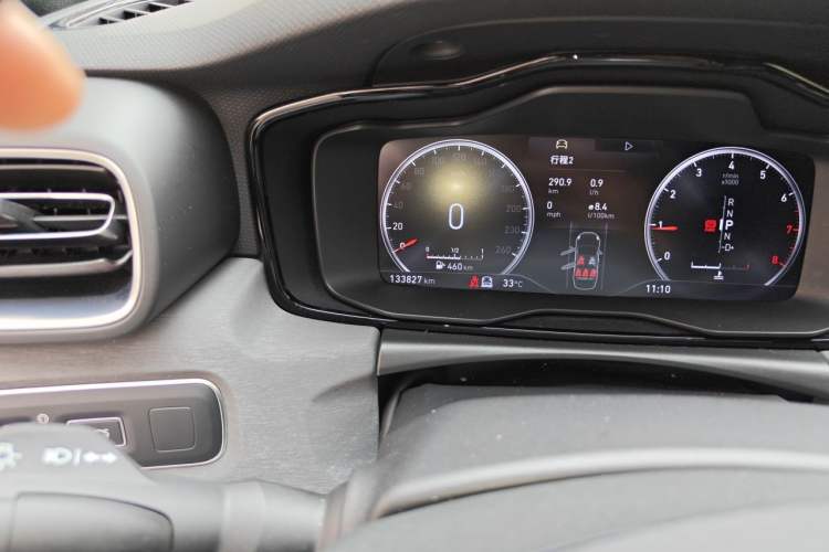 Used Lynk & Co 03 2018 1.5TD DCT JingPro Edition China V Standard Odometer Close Up