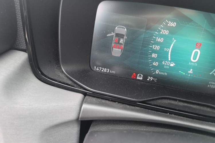 Used Lynk & Co 03 2018 1.5TD DCT JingPro Edition China V Standard Odometer Close Up